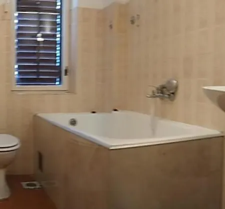 Ljilja Apartmán *